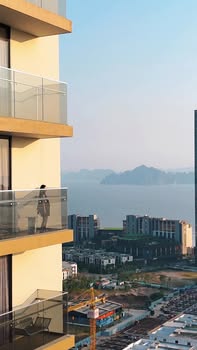 Căn hộ 2 phòng ngủ 72m² tại Icon 40, Hạ Long chỉ 3 tỷ - Giá tốt nhất!