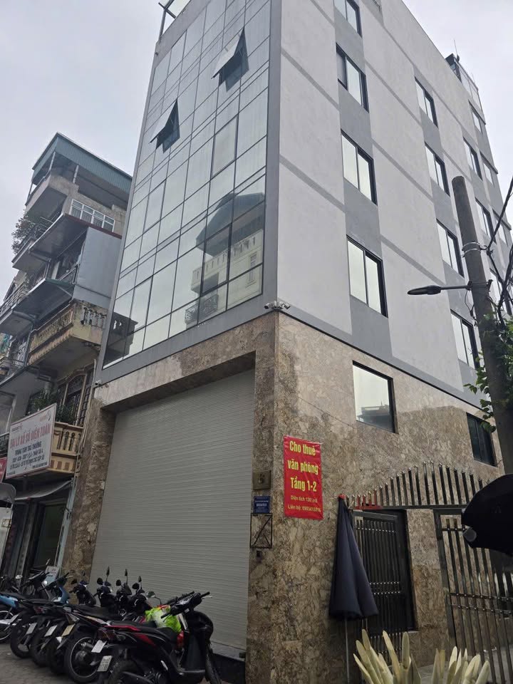 Nhà mặt phố Lương Định Của, Đống Đa 83m² giá 100 triệu - Diện tích lý tưởng cho mọi mô hình kinh doanh!