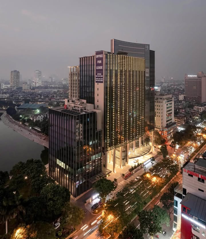 Cho thuê văn phòng tại Diamond Park Plaza - 1851m² giá từ 27$ - Vị trí đắc địa Đống Đa!