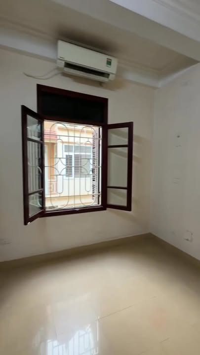 Nhà riêng cho thuê mặt phố Nguyễn Công Trứ, Hà Đông 60m² - Mặt tiền lô góc, giá 40 triệu/tháng!