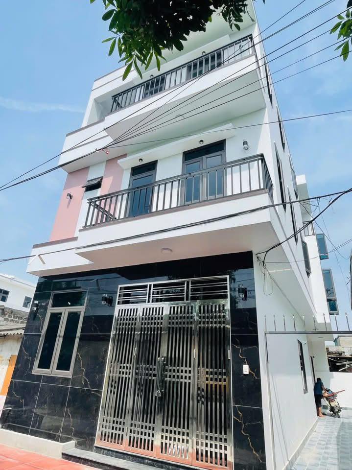 Nhà 3 tầng Phú Xuân - Trần Hưng Đạo - 50m² giá 3 tỷ - Ô tô đỗ cửa thoải mái!