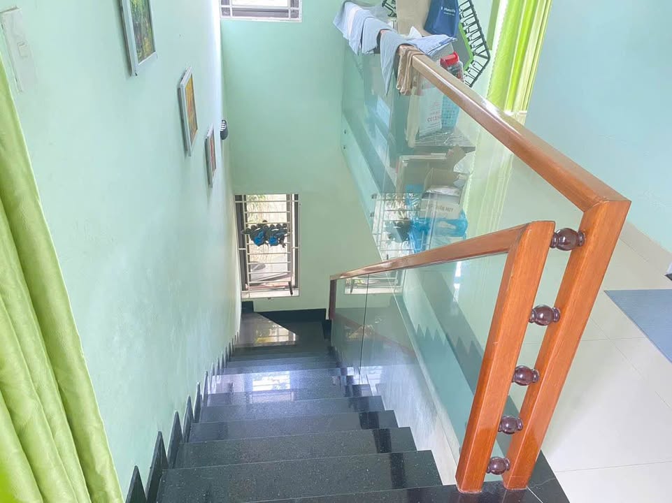 Nhà 2 tầng mặt tiền Nguyễn Phúc Chu, Kim Long 82m² giá 2.xx tỷ - Ô tô tránh nhau!