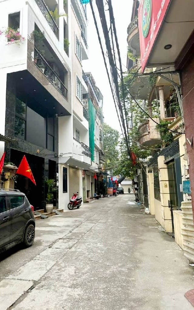 Nhà phố quận Hoàng Mai 46m² giá 8 tỷ - Thiết kế hợp lý cho gia đình trẻ!