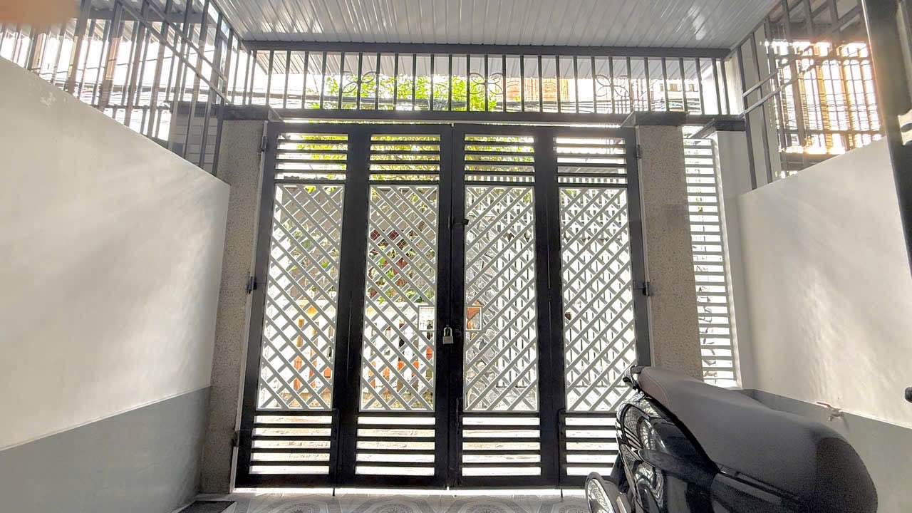 Nhà 4 tầng Nguyễn Biểu, Vĩnh Hải, 39m² giá 3.98 tỷ - Sổ hồng chính chủ, nội thất đầy đủ!