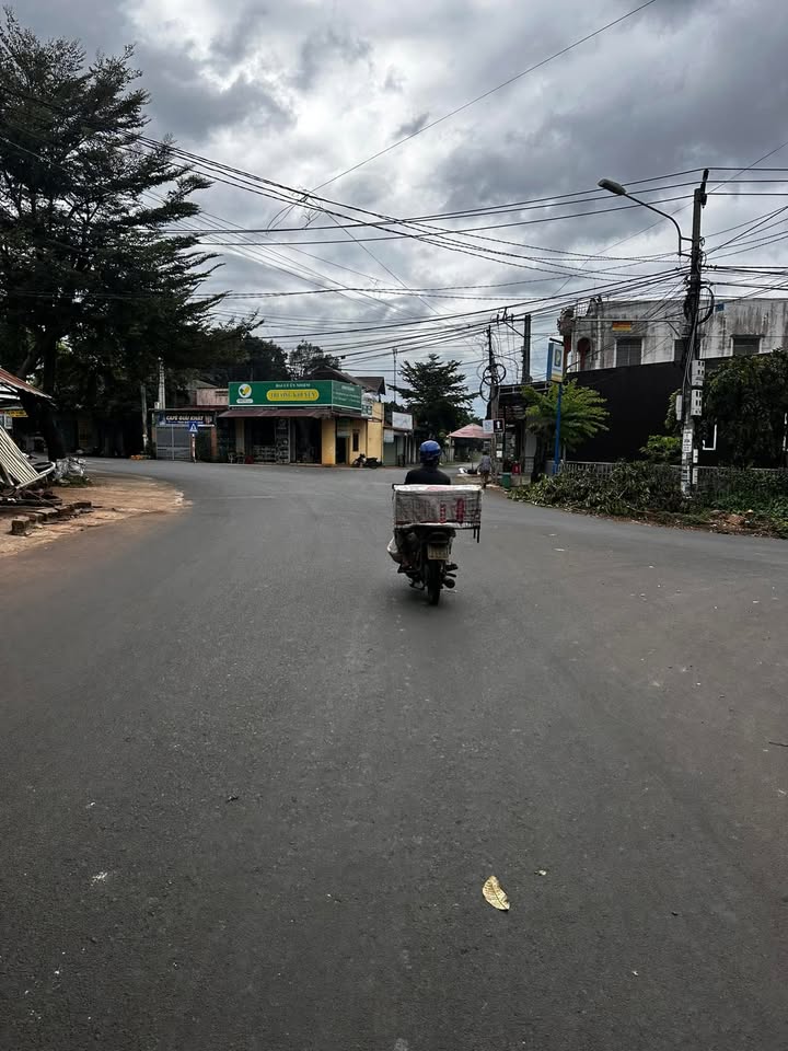 Đất mặt tiền phường Ea Kao, Buôn Ma Thuột 320m² giá 3.3 tỷ - Vị trí đẹp, đông dân cư!