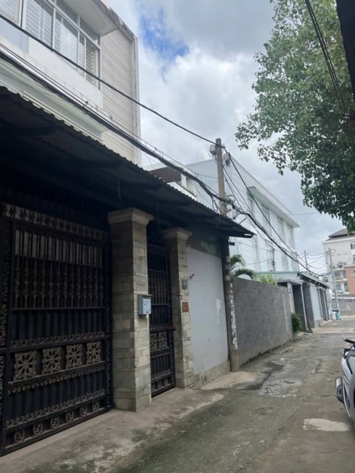 Căn hộ dịch vụ mặt tiền đường số 4, Thủ Đức, 88m² giá 9.5 tỷ - Dòng tiền 35 triệu/tháng ổn định!