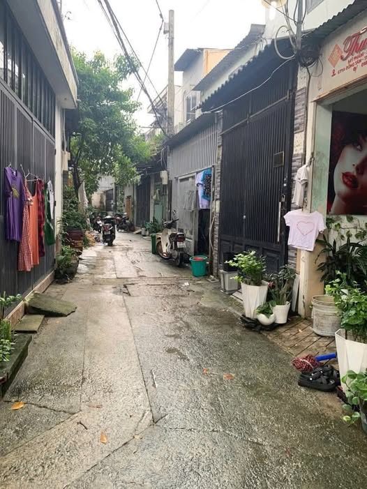 Nhà cấp 4 quận 12, TP Hồ Chí Minh 95m² giá 4.3 tỷ - Đầu tư sinh lời ổn định!