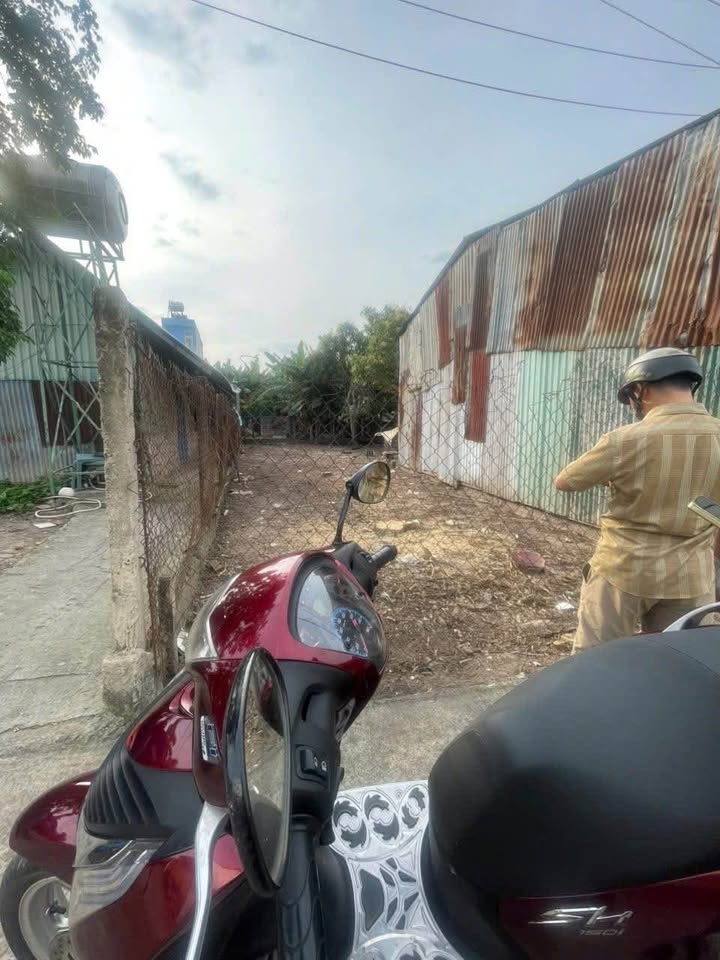 Đất Hóc Môn 113m² giá 2.6 tỷ - Sổ hồng chính chủ, đường xe tải chạy!