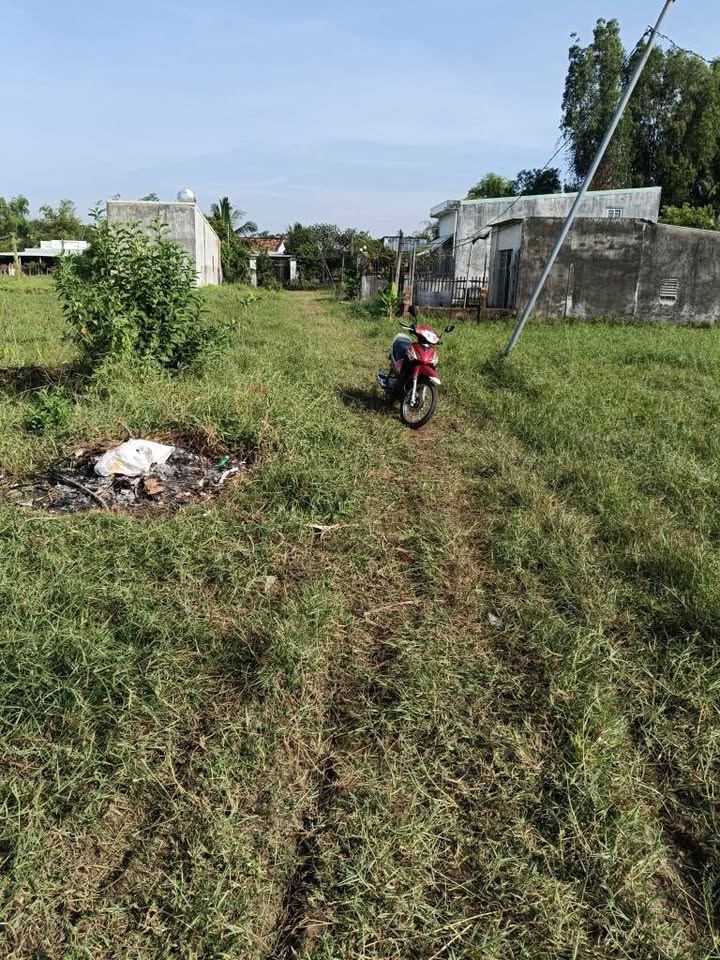 Đất thổ cư 100m² xã Mỹ Hạnh Nam, giá 650 triệu - Sổ hồng riêng, bớt lộc