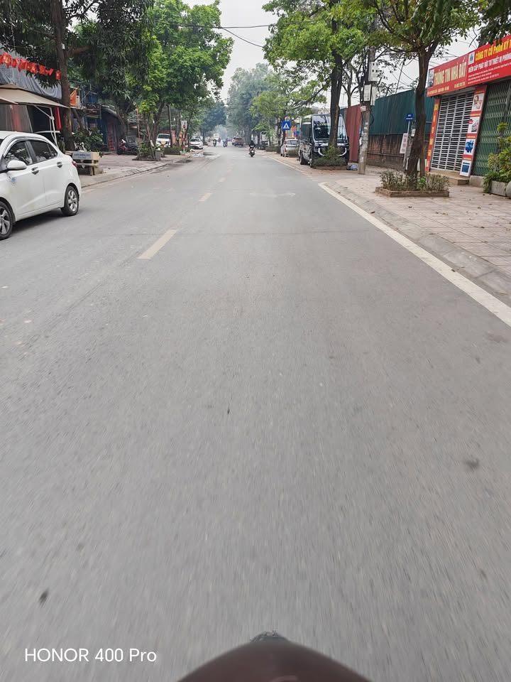 Đất nền chính chủ Long Biên 200m² giá thỏa thuận - Đường ô tô tránh, vị trí vàng!