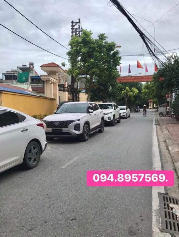 Nhà 3 tầng mặt đường Xuân Trình, Trường Thi, Nam Định - Thiết kế hiện đại, giá chỉ 2.55 tỷ!