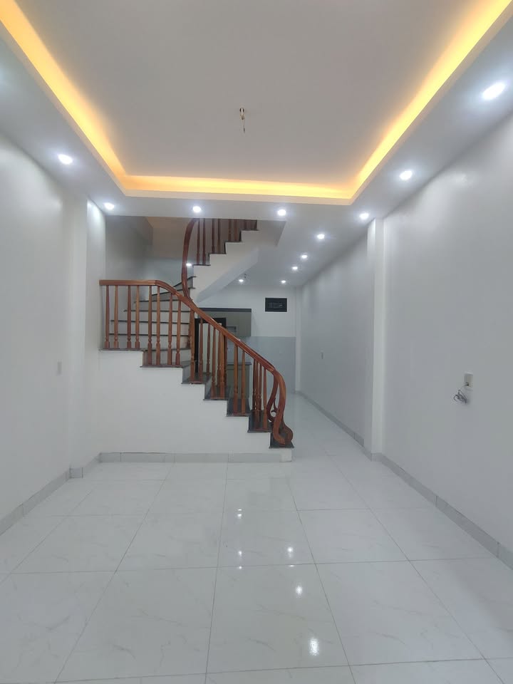 Nhà góc 3 tầng tại phường Tiền Phong 35m² giá 1.55 tỷ - Đón Tết trong không gian mới!
