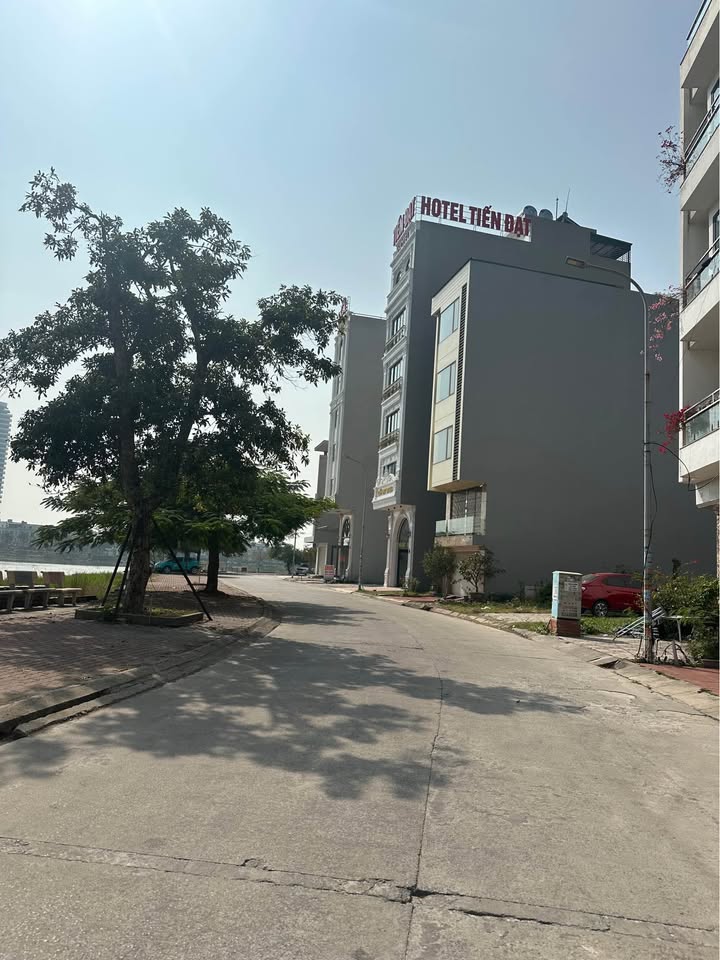 Nhà nghỉ 15 phòng Hùng Thắng 75m² giá chỉ 10 tỷ - Cơ hội vàng cho nhà đầu tư!