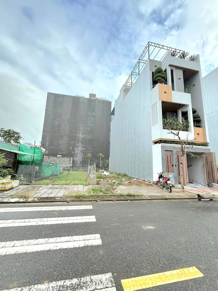 Đất nền Hòa Phú 29, Liên Chiểu, Đà Nẵng 100m² giá 7.65 tỷ - Đầu tư sinh lời ngay!