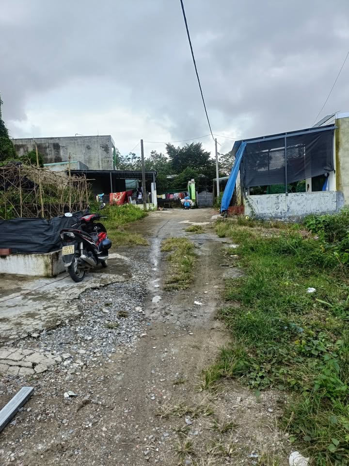 Nhà riêng Hòa Sơn Đà Nẵng 100m² giá 1.4 tỷ - Sổ hồng đầy đủ, thương lượng nhẹ!