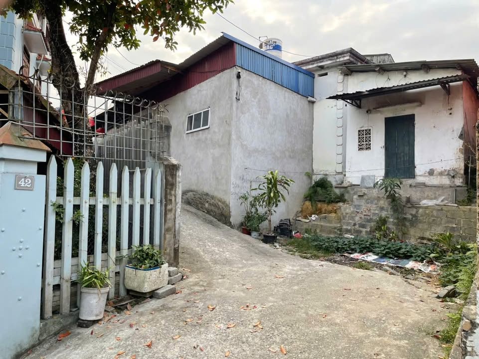 Đất nền mặt tiền 10m tại phường Quyết Thắng, 140m² giá 2.55 tỷ - Cơ hội đầu tư tuyệt vời!