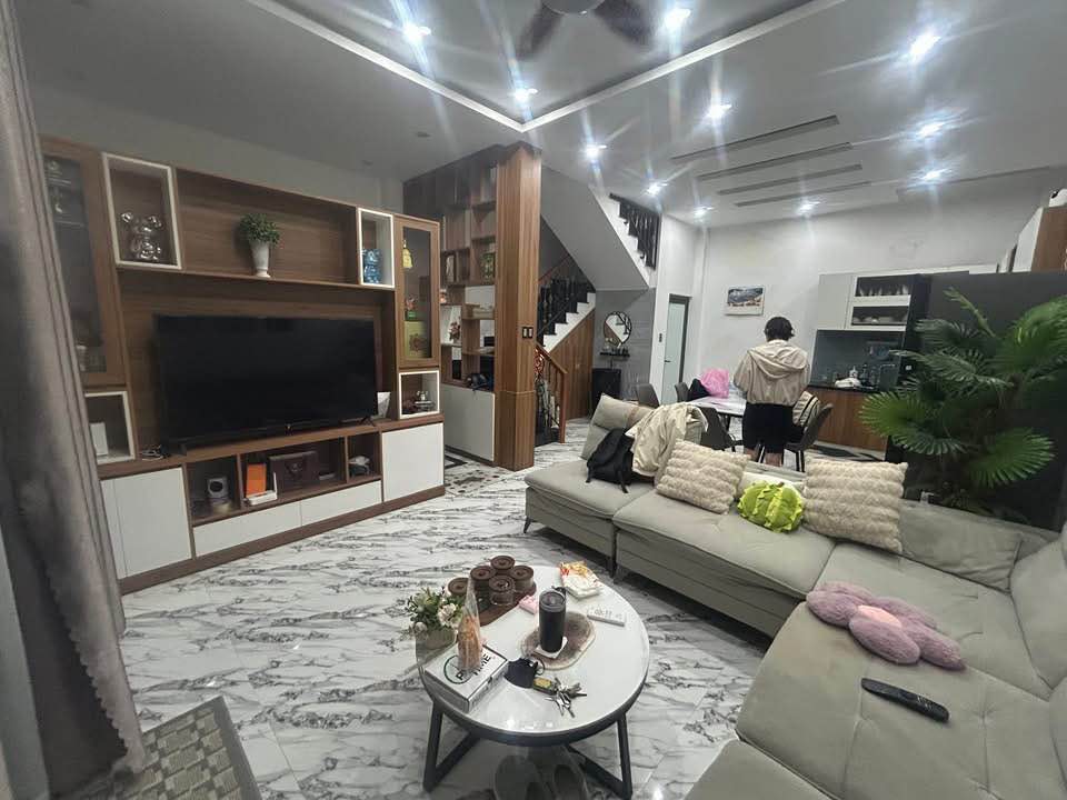 Nhà 3 tầng K104 Mai Lão Bạng, Hải Châu 51m² giá 4.579 tỷ - Vị trí trung tâm, tiện lợi!