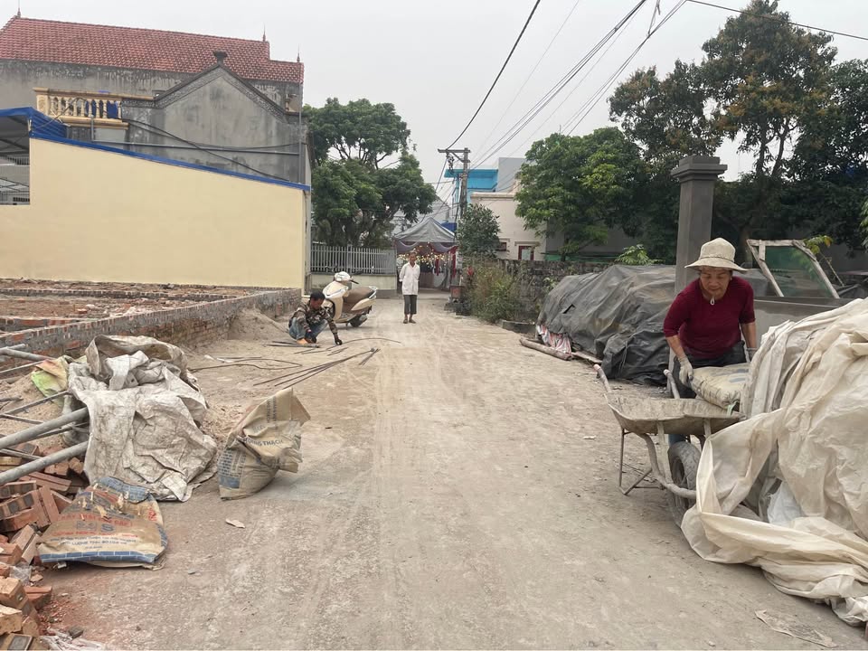 Đất nền thổ cư tại thôn Tử Đông, Yên Mỹ 51.6m² - Đường ô tô tránh nhau, giá chỉ 1 tỷ!