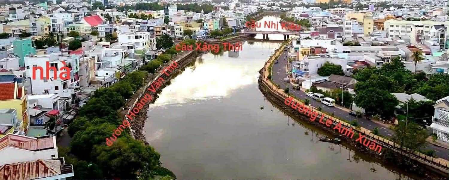 Nhà mặt tiền Hoàng Văn Thụ, Ninh Kiều, 105m² giá 11.5 tỷ - Kinh doanh đắc địa!