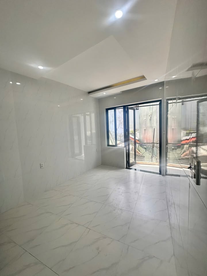 Phòng cho thuê 374/3 Điện Biên Phủ, Thanh Khê 25m² - An ninh tốt, giá chỉ 3.3 triệu!