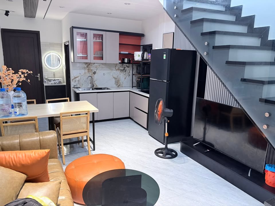 Nhà cho thuê 2 tầng Hùng Vương, Thanh Khê 50m² - Full nội thất đẹp!