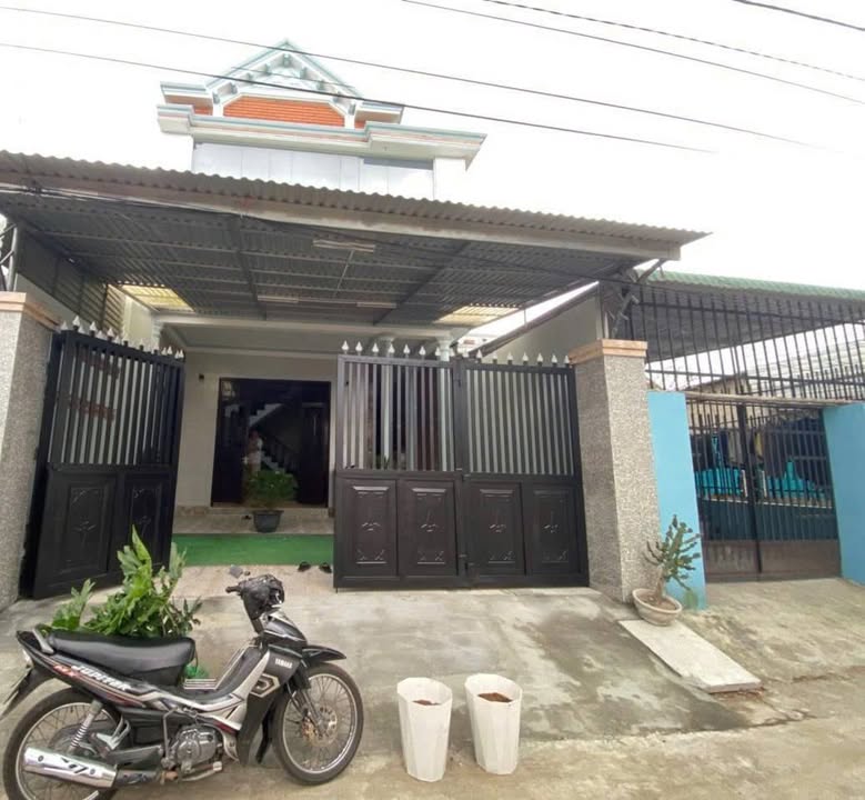 Nhà 2 tầng Trần Quý Khoáng, Hương Sơ 92.4m² giá 2.7 tỷ - Đầy đủ tiện nghi, ô tô vào tận nhà!