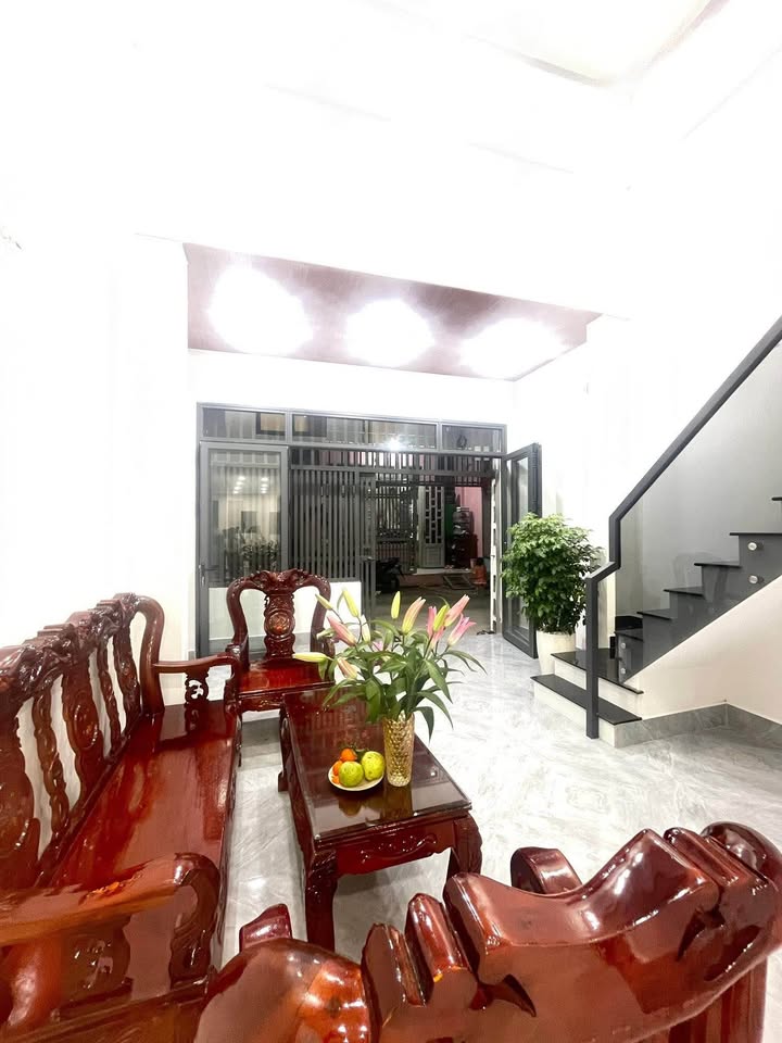 Nhà cấp gác lửng tại Dĩ An 45,5m² giá 2,75 tỷ - Vị trí đẹp, tiện ích xung quanh!