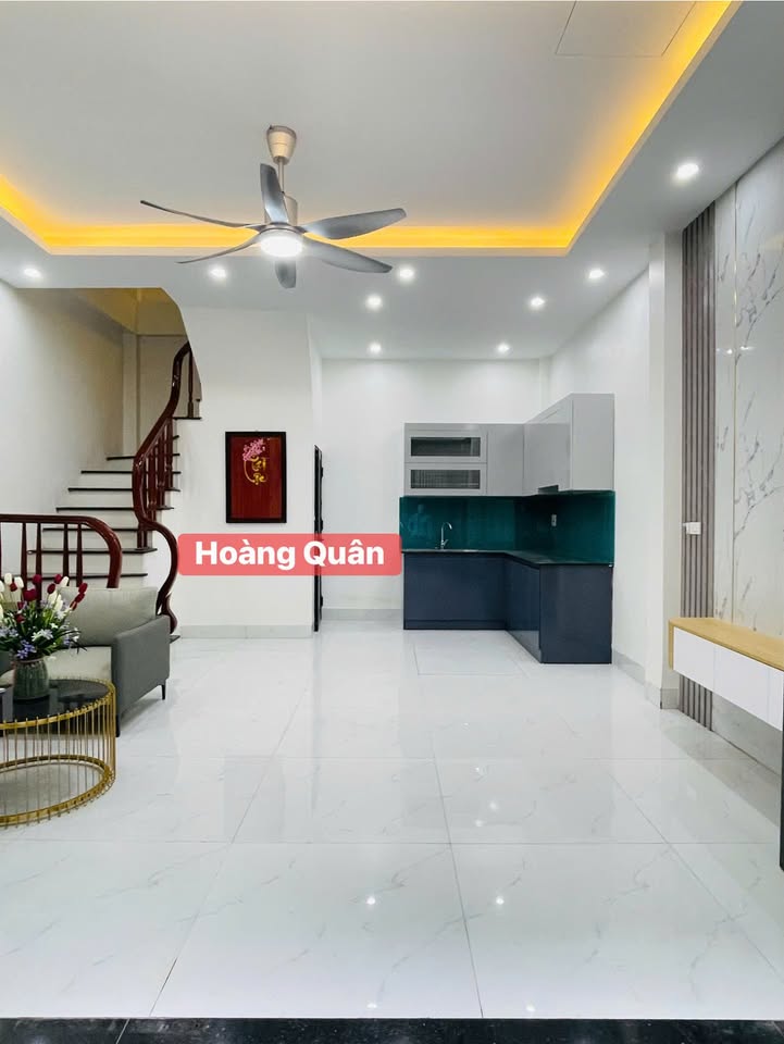 Nhà 3 tầng phường Quang Trung, TP Thái Bình, diện tích 36m² giá 2 tỷ - Cạnh KĐT Petro, gần Cao Đẳng Y Dược!