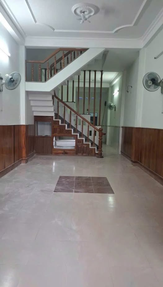 Nhà mặt tiền Ngô Đức Đệ, Quy Nhơn 68m² giá 5.8 tỷ - Đầy đủ công năng, vị trí đắc địa!