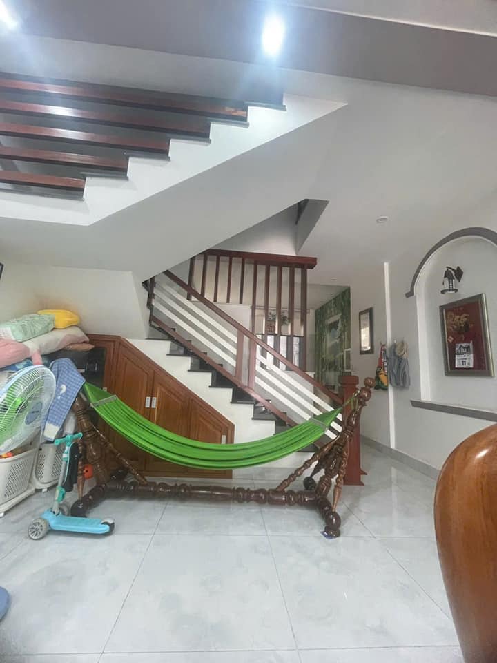 Nhà bán Trương Hán Siêu, Phú Thuỷ, 100m² giá 7.3 tỷ - Vị trí đắc địa, gần siêu thị!