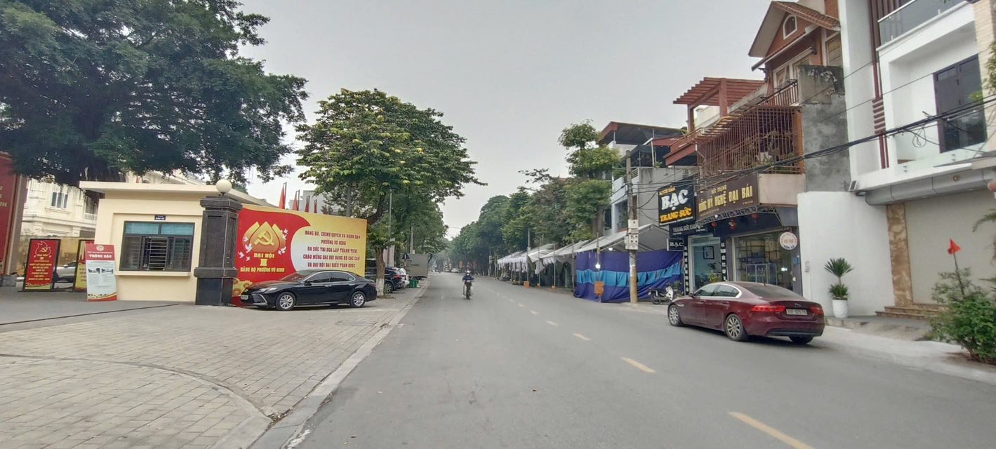 Nhà 3 tầng Hoàng Quốc Việt, Thị Cầu, Bắc Ninh 77m² giá 7 tỷ - Kinh doanh sầm uất!