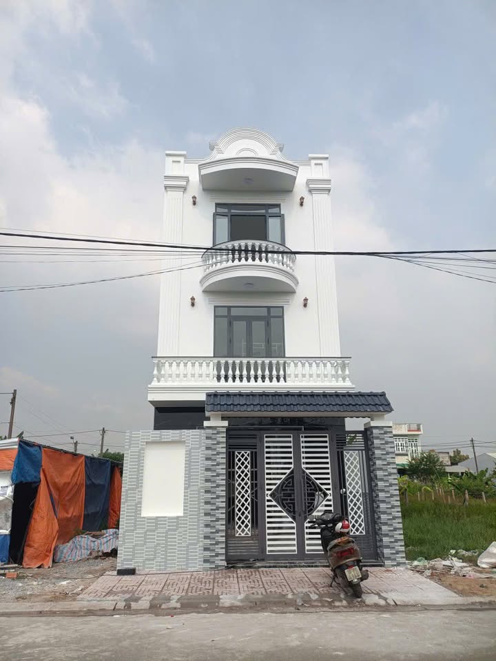 Nhà phố đường Số 6, TP Tân An 82.5m² giá 3 tỷ - Thiết kế hiện đại, vào ở ngay!