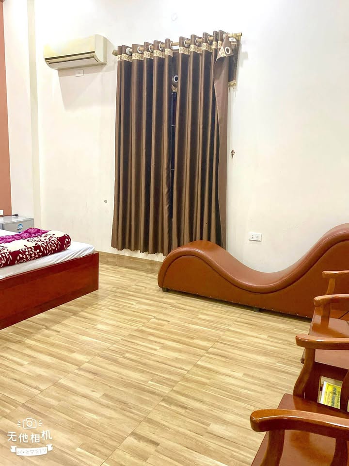 Nhà nghỉ 5 tầng đường Thân Nhân Trung, Bắc Giang 75m² giá 6 tỷ - Doanh thu ổn định 50 triệu/tháng!