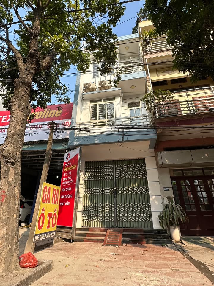 Bán nhà 3 tầng mặt đường Nguyễn Trãi, Bắc Ninh 72m² giá 8 tỷ - Sẵn sàng vào ở!