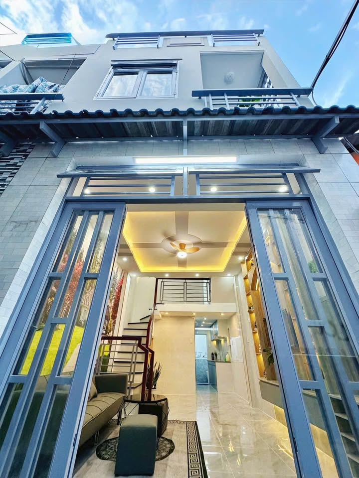 Nhà 3 tầng Nguyễn Văn Nghi, Gò Vấp 34m² giá 4.35 tỷ - Sẵn sàng vào ở!