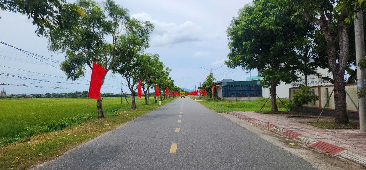 Đất mặt đường chính xã Thạch Lạc 140m² giá 2 tỷ - Tiềm năng đầu tư lớn!