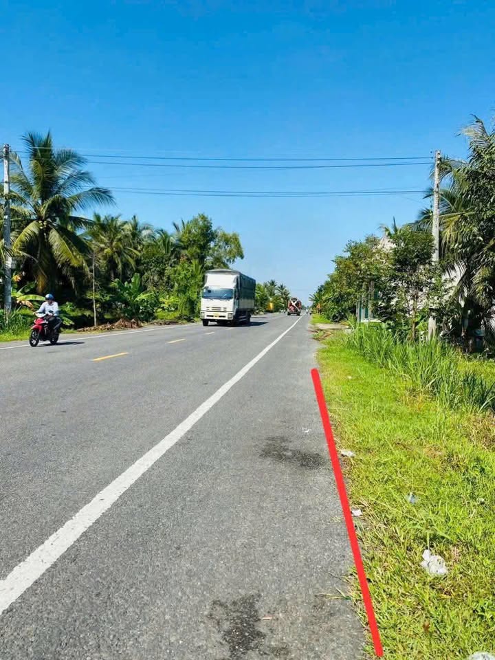 Đất nền mặt tiền đường 173, xã Sơn Hòa, Bến Tre 557m² - Giá chỉ 4.3 tỷ!