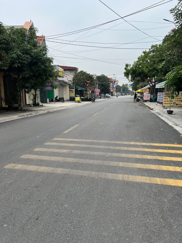 Đất nền Hoằng Lộc 117m² giá 3 tỷ - Nằm gần trung tâm thương mại đẳng cấp!