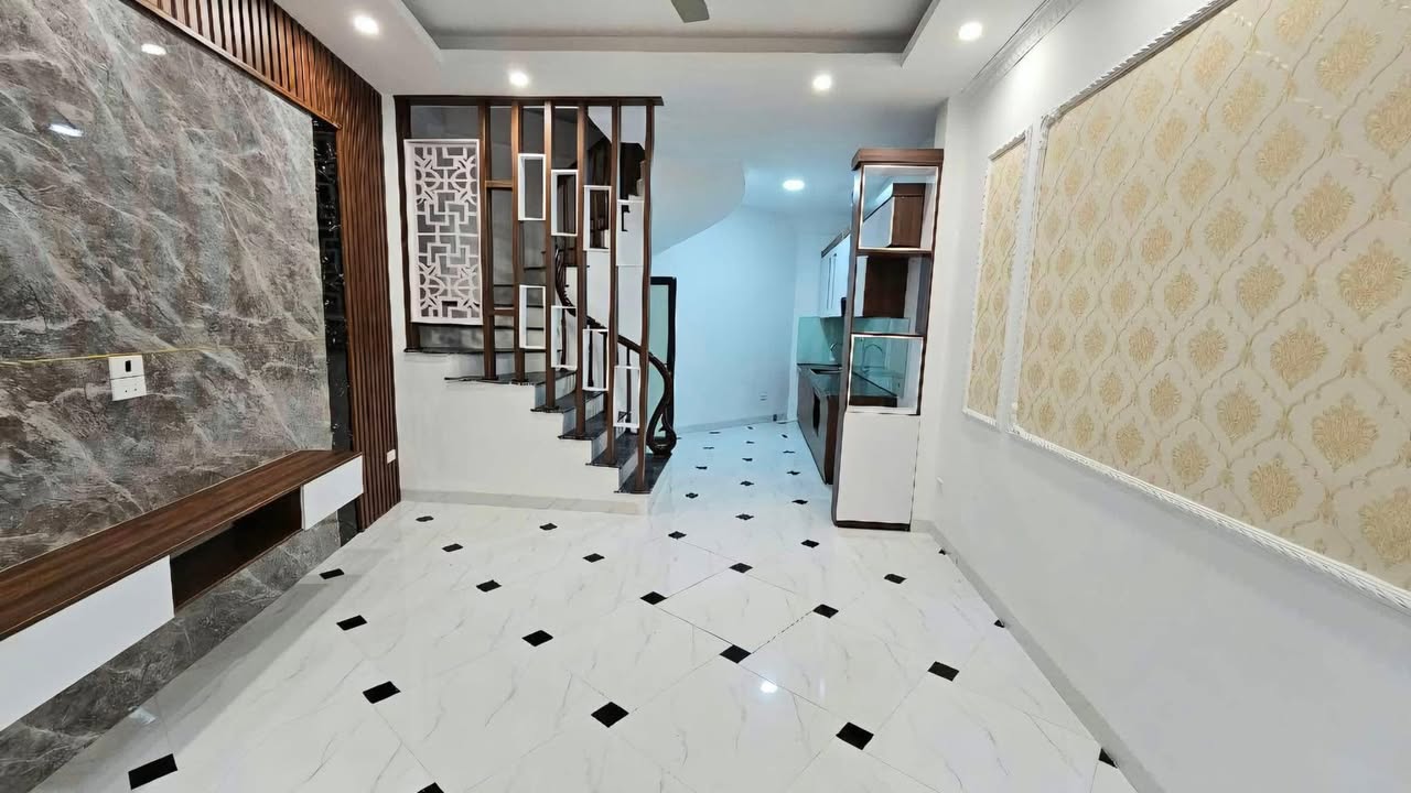 Nhà đẹp 5 tầng tại Kiến Hưng, Hà Đông chỉ 5 tỷ - Sổ đỏ chính chủ!