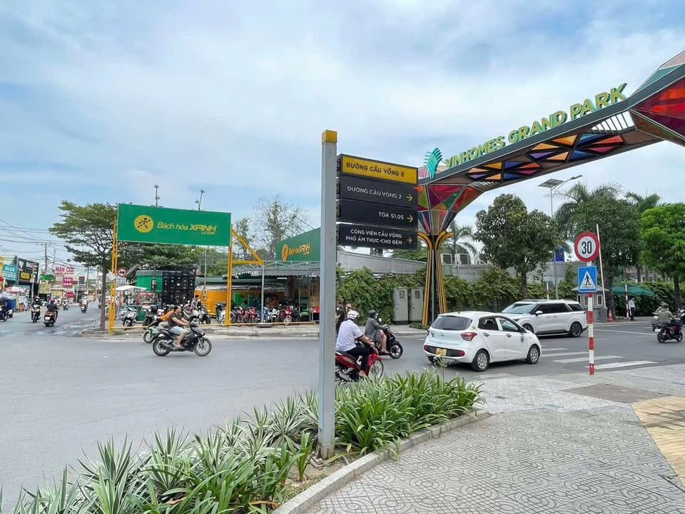 Đất nền Thủ Đức 80m² giá 3.1 tỷ - Sổ hồng chính chủ, ô tô vào tận đất!