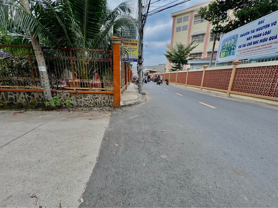 Đất nền biệt thự xã Phước Thạnh 92m² giá 700 triệu - Gần trường học, chợ tiện lợi!