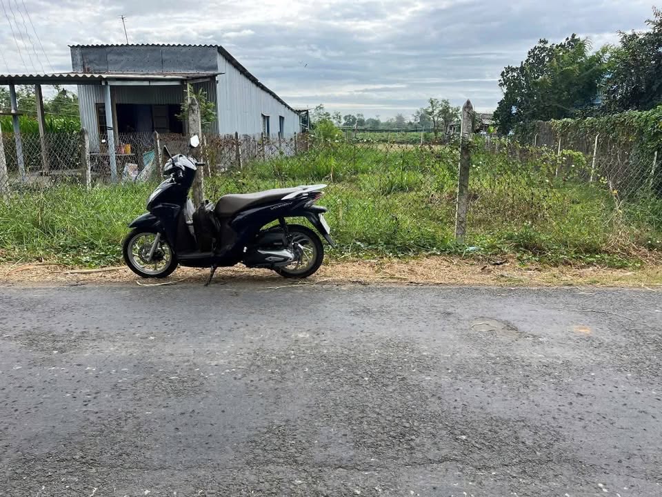 Đất nền Bà Lẫy 2, Tiền Giang 550m² giá 1.55 tỷ - Sổ hồng chính chủ, xây nhà ngay!