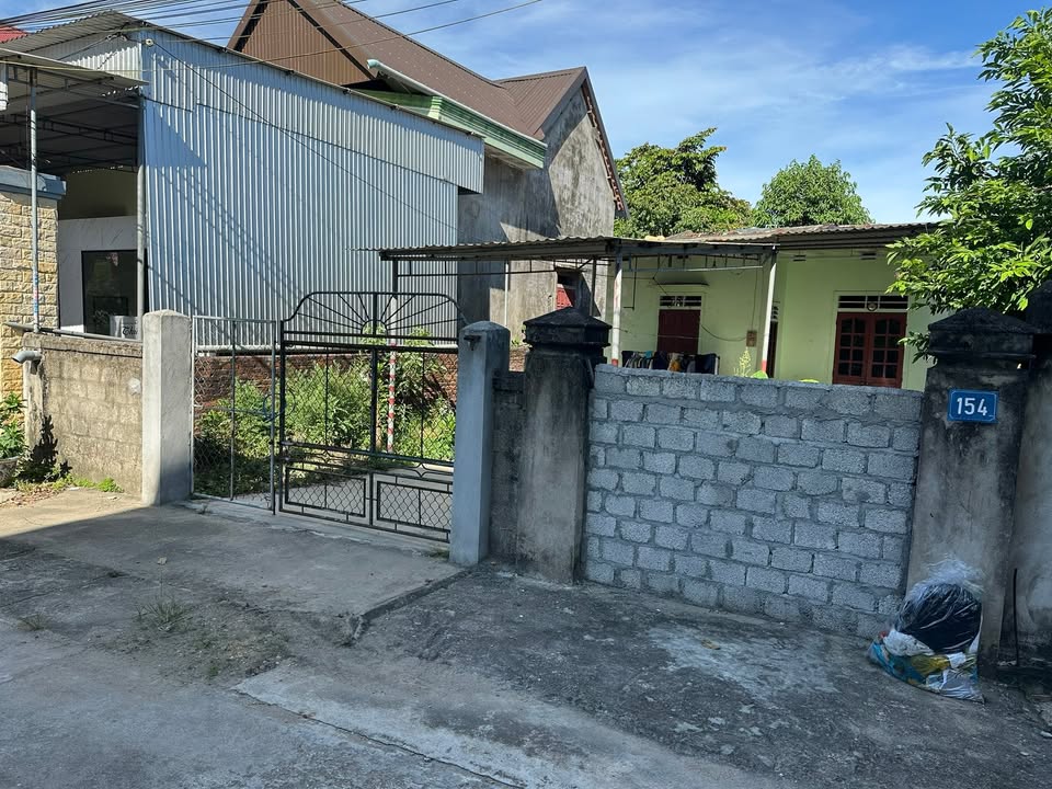 Nhà cấp 4 Thái Hòa 226m² giá thỏa thuận - Địa điểm thuận lợi gần trường học!