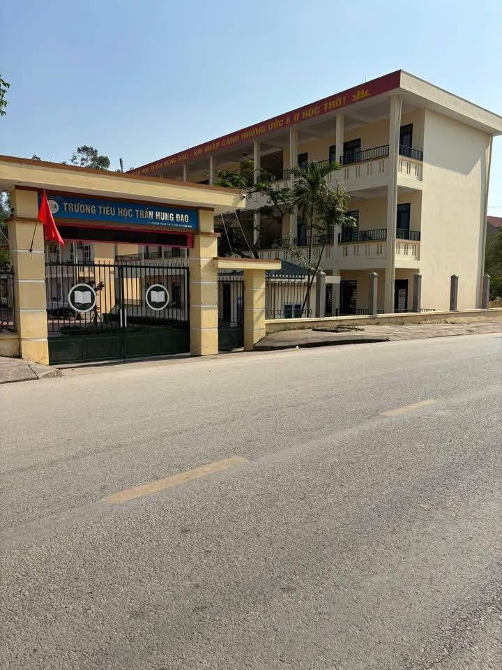 Đất nền chính chủ Uông Bí 110m² giá 1.7 tỷ - Đường to đẹp, gần chợ và trường học!