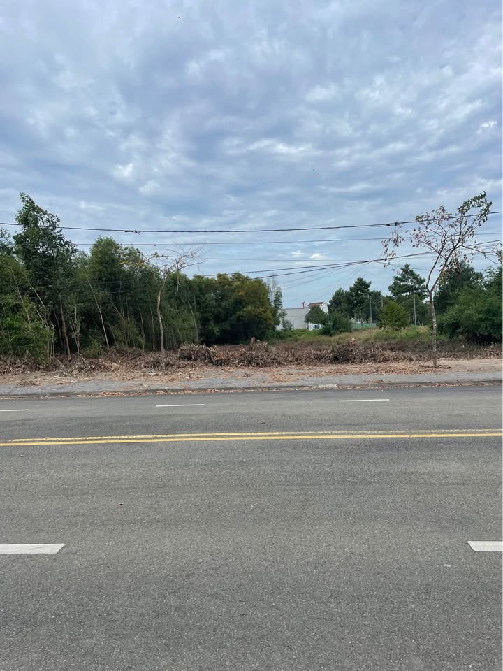 Lô đất góc 2 mặt tiền Hoàng Hoa Thám, 1445m² giá 10 tỷ - Tiềm năng kinh doanh vượt trội!