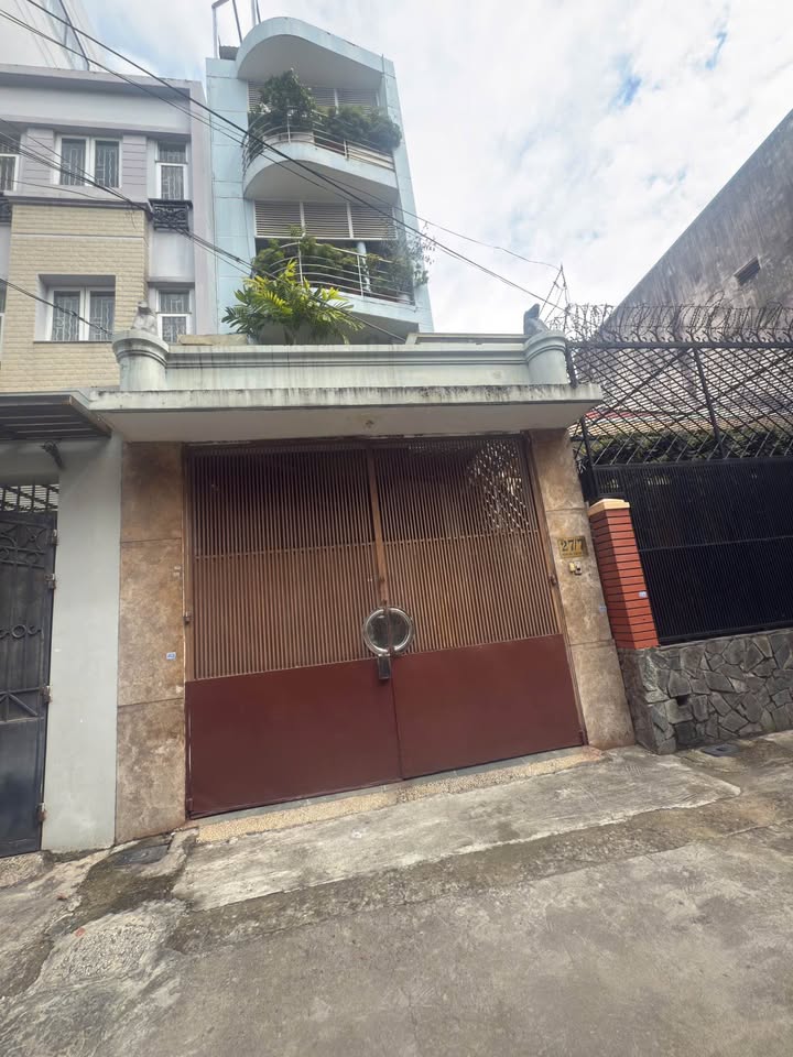 Nhà cho thuê HXH 27/ Võ Thị Sáu, Quận 1 - Diện tích 112m², Full nội thất cao cấp!