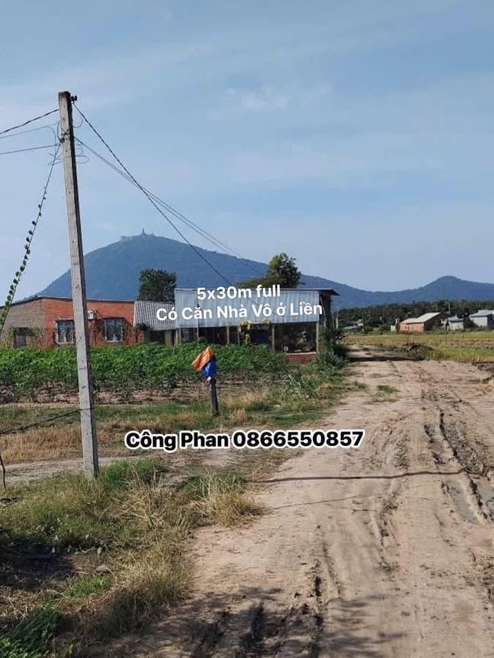 Nhà đất Dương Minh Châu Tây Ninh 150m² giá 300 triệu - View núi tuyệt đẹp!