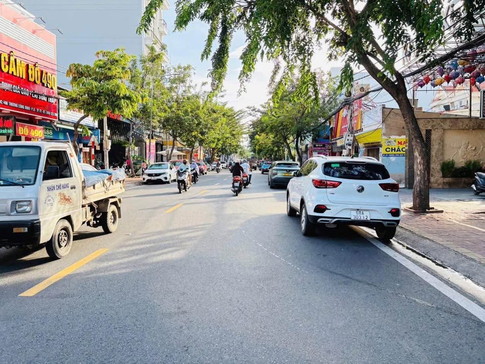 Nhà mặt tiền Trương Công Định, Vũng Tàu 425m² giá 52 tỷ - Vị trí đẹp hiếm có!