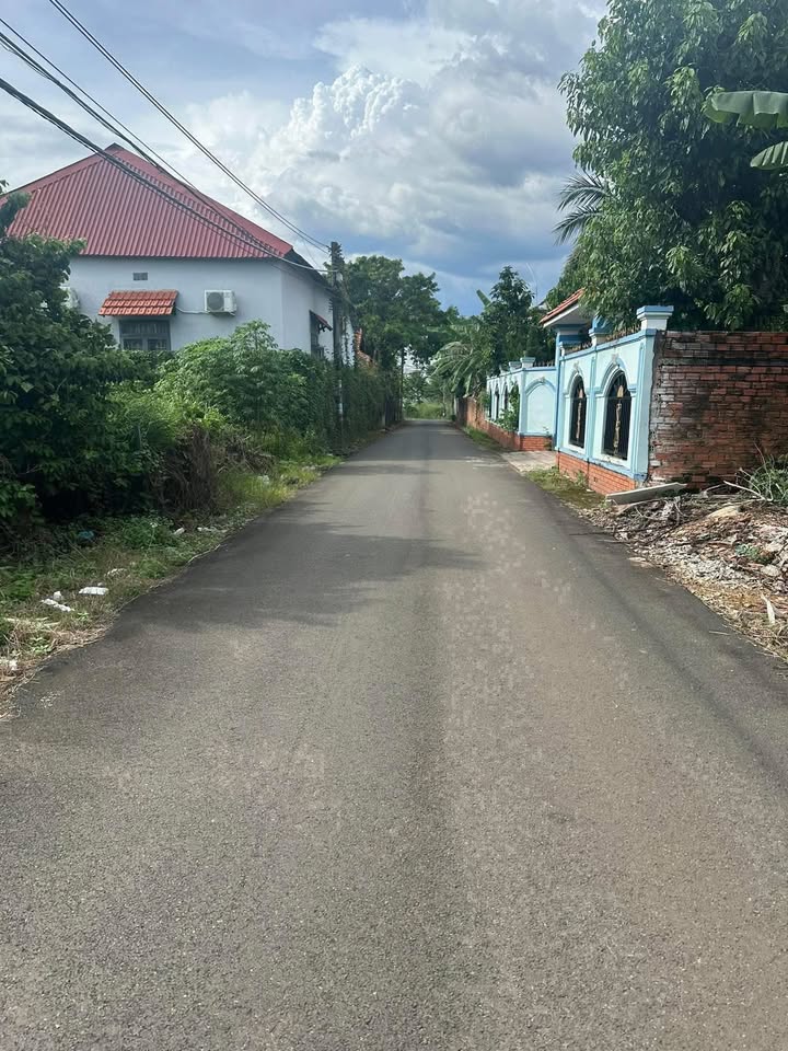 Đất thổ cư 200m² khu vực Tân Bình, Đồng Xoài - Giá chỉ 1.5 tỷ!