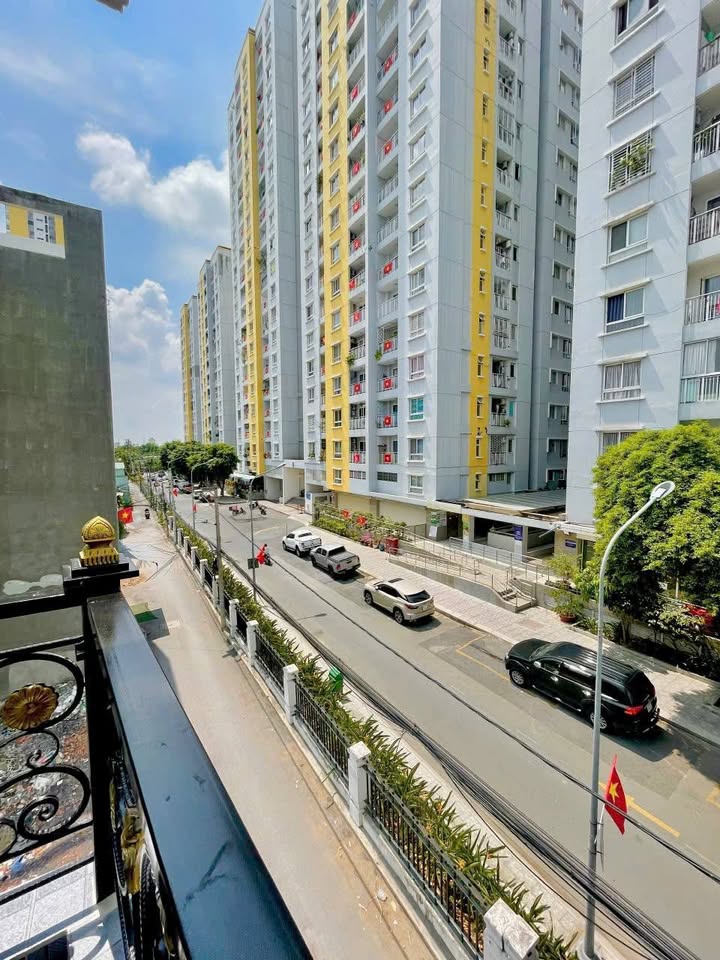 Nhà bán Hẻm ô tô Bình Phú, Quận 6, 52m² giá 7.5 tỷ - Sổ hồng chính chủ!